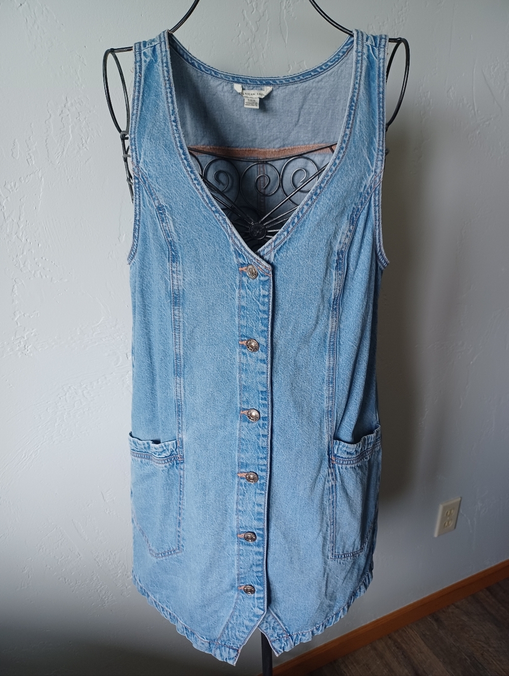 American Eagle Sleeveless Light Wash Denim Button-down Dress